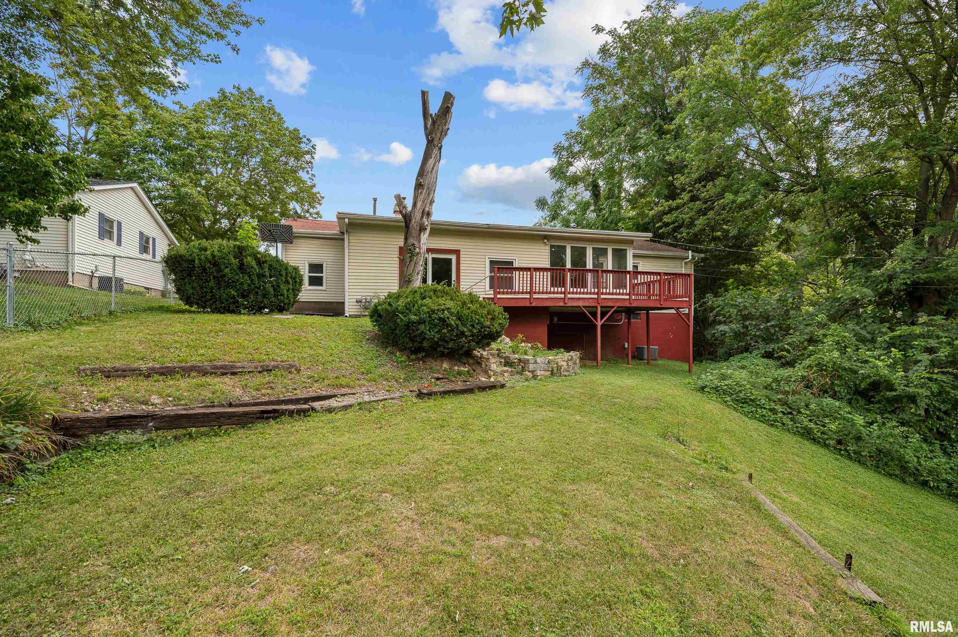 1406 15th Street Silvis, IL 61282 - Photo 8 of 33