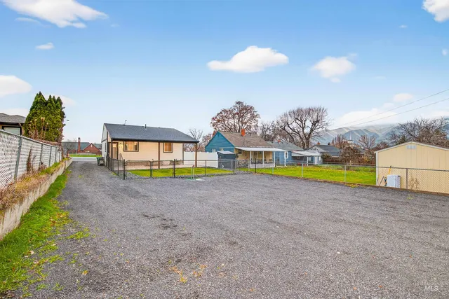 $359,000 | 929 10th Street, Clarkston, WA 99403