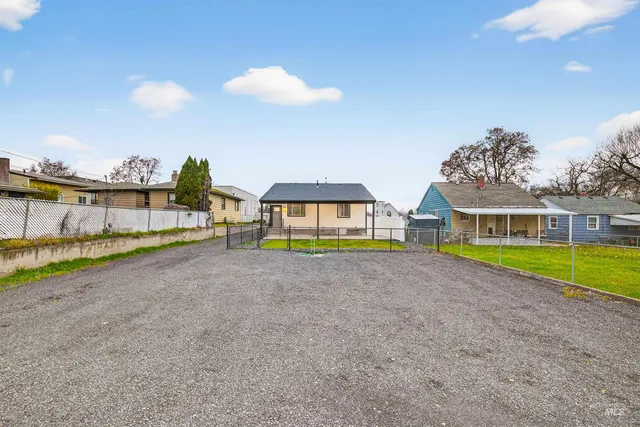 $359,000 | 929 10th Street, Clarkston, WA 99403