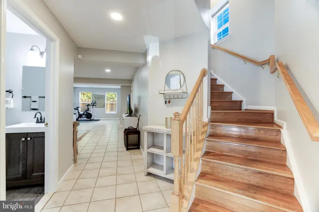 a view of entryway and hall