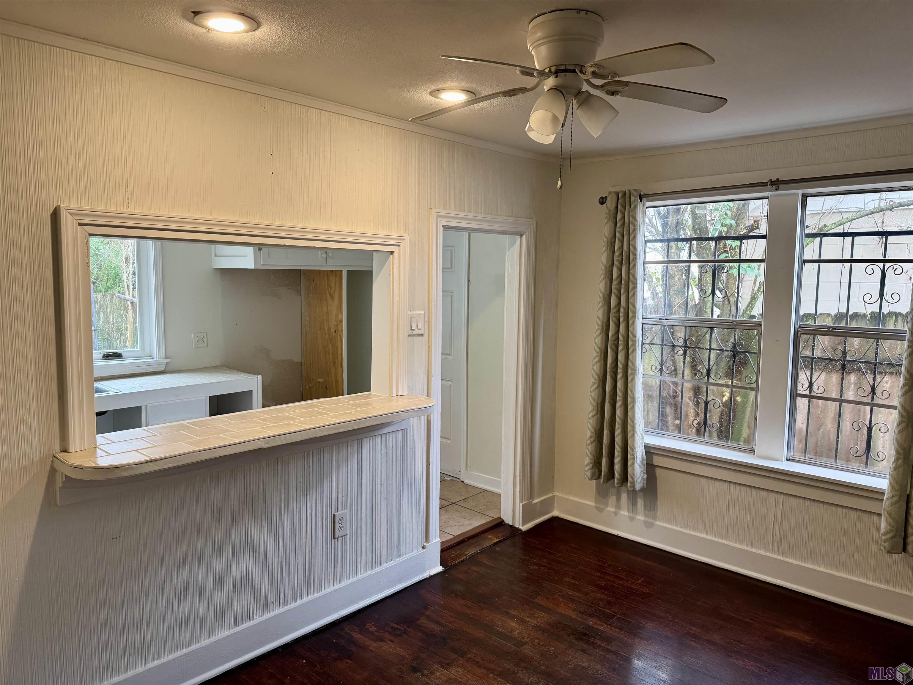 821 Iris Street Baton Rouge, LA 70802 - Photo 3 of 10