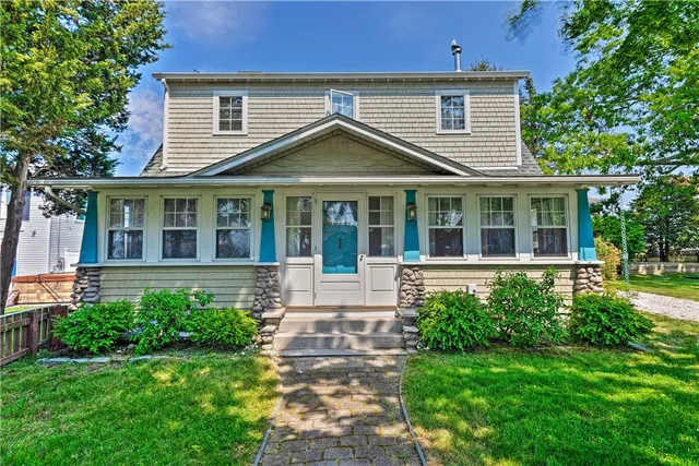 $3,300 | 129 Dighton Avenue, Portsmouth, RI 02871