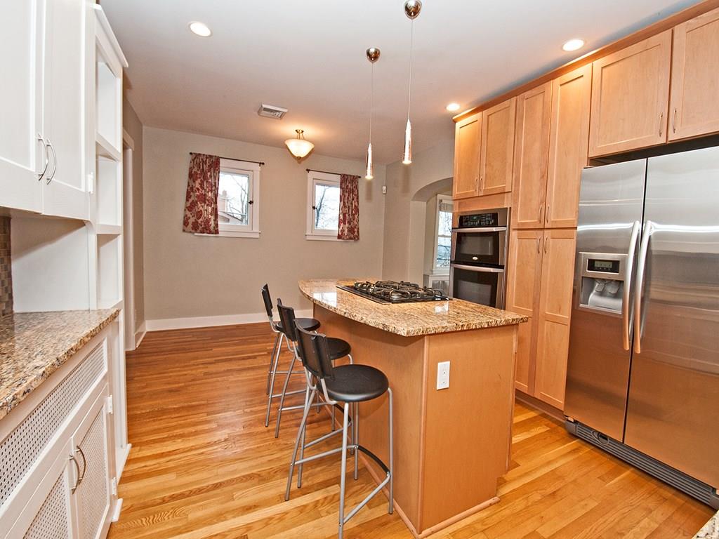 6510 Landview Road Pittsburgh, PA 15217 - Photo 12 of 25 Gallery Image 12