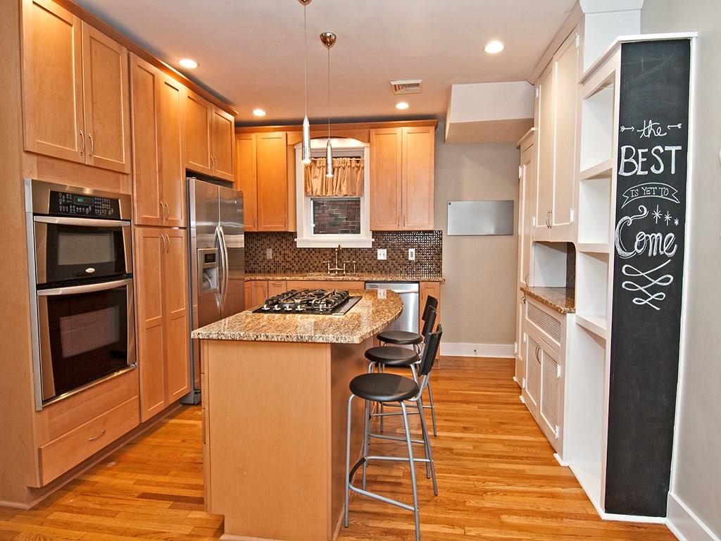 6510 Landview Road Pittsburgh, PA 15217 - Photo 10 of 25 Gallery Image 10