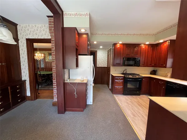 $2,750 | 68 Front Street, Owego, NY 13827