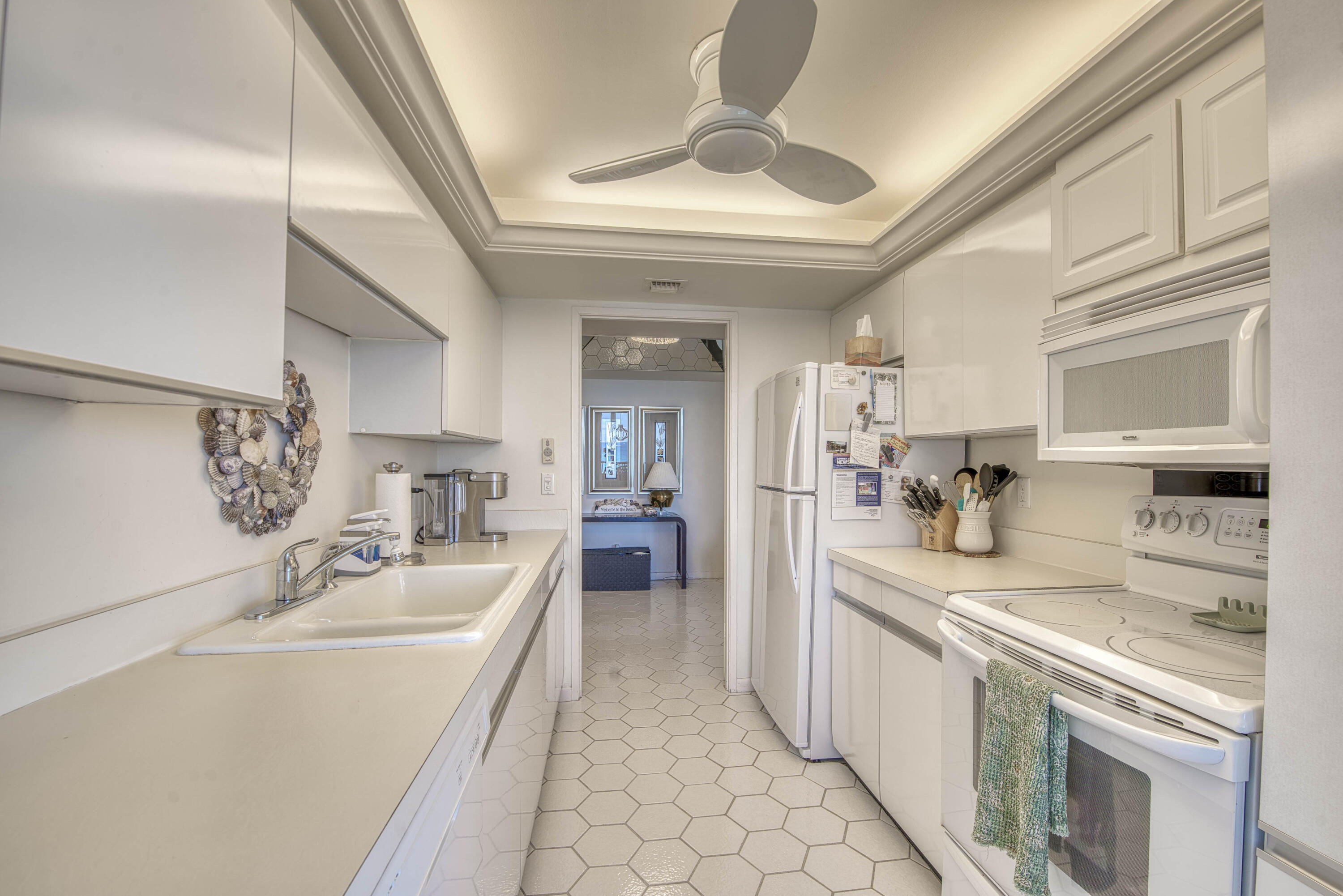 5540 North Ocean Drive, Unit 7A Singer Island, FL 33404 - Photo 17 of 26 _IMG3115_HDR