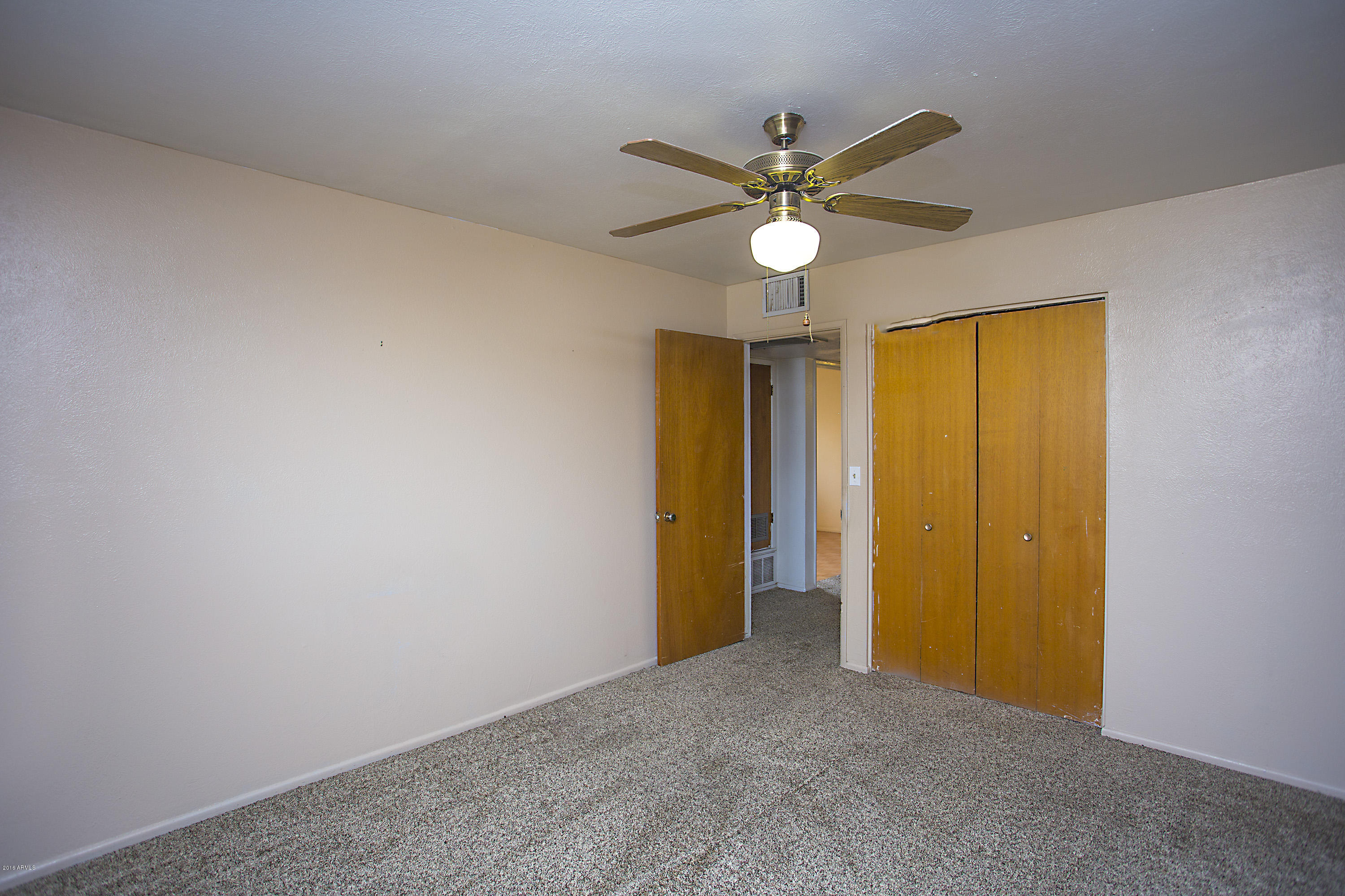 3013 West Charter Oak Road Phoenix, AZ 85029 - Photo 17 of 29 14