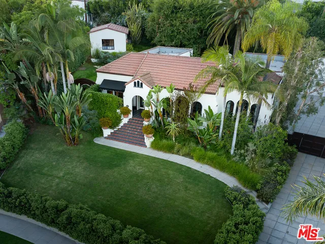 $4,295,000 | 2073 North Catalina Street, Los Angeles, CA 90027