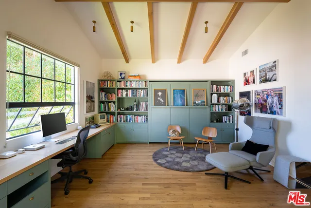 $4,295,000 | 2073 North Catalina Street, Los Angeles, CA 90027