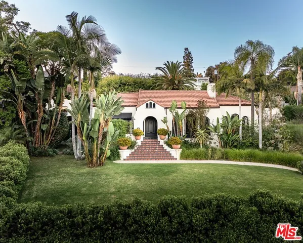 $4,295,000 | 2073 North Catalina Street, Los Angeles, CA 90027