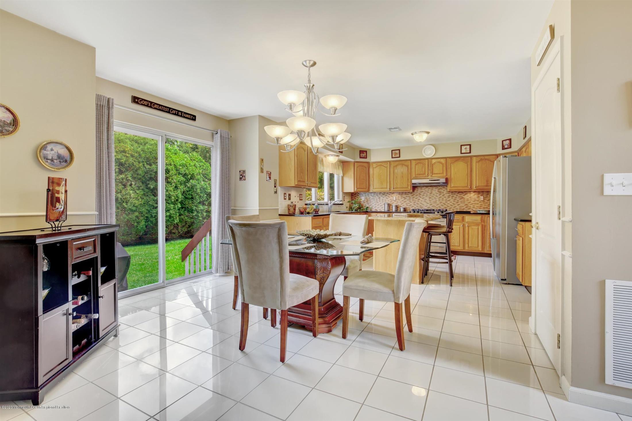 1 MacIntosh Court Jackson, NJ 08527 - Photo 12 of 30 10-Kitchen