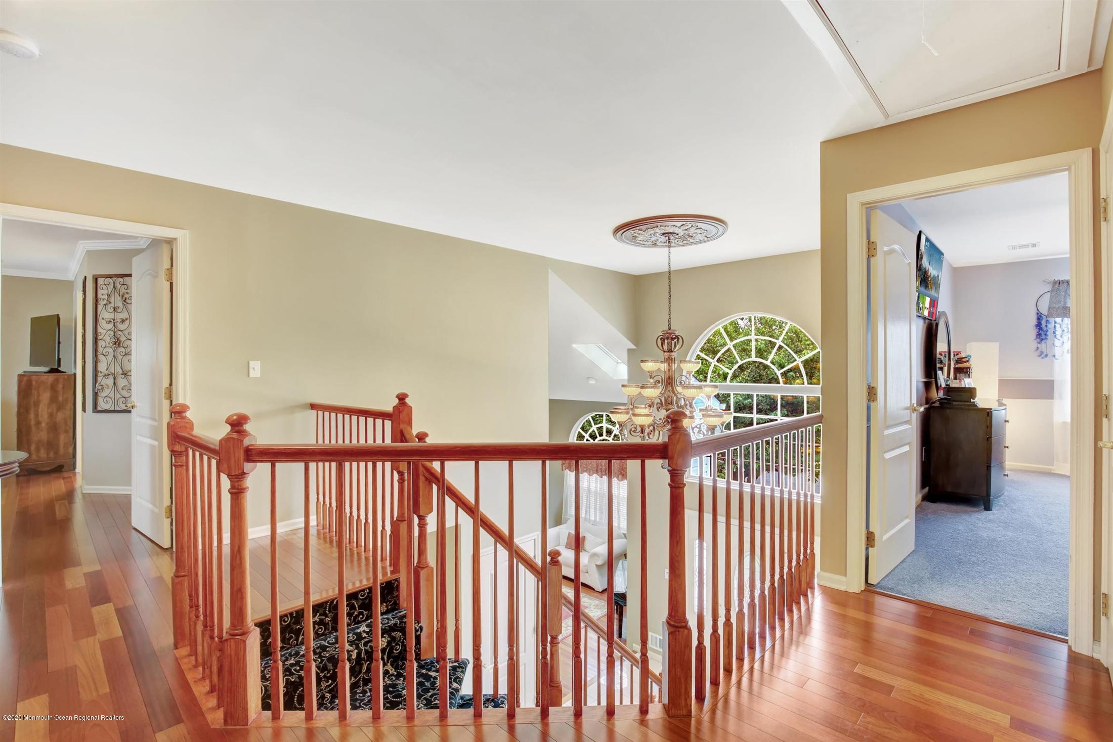 1 MacIntosh Court Jackson, NJ 08527 - Photo 21 of 30 21-Hallway