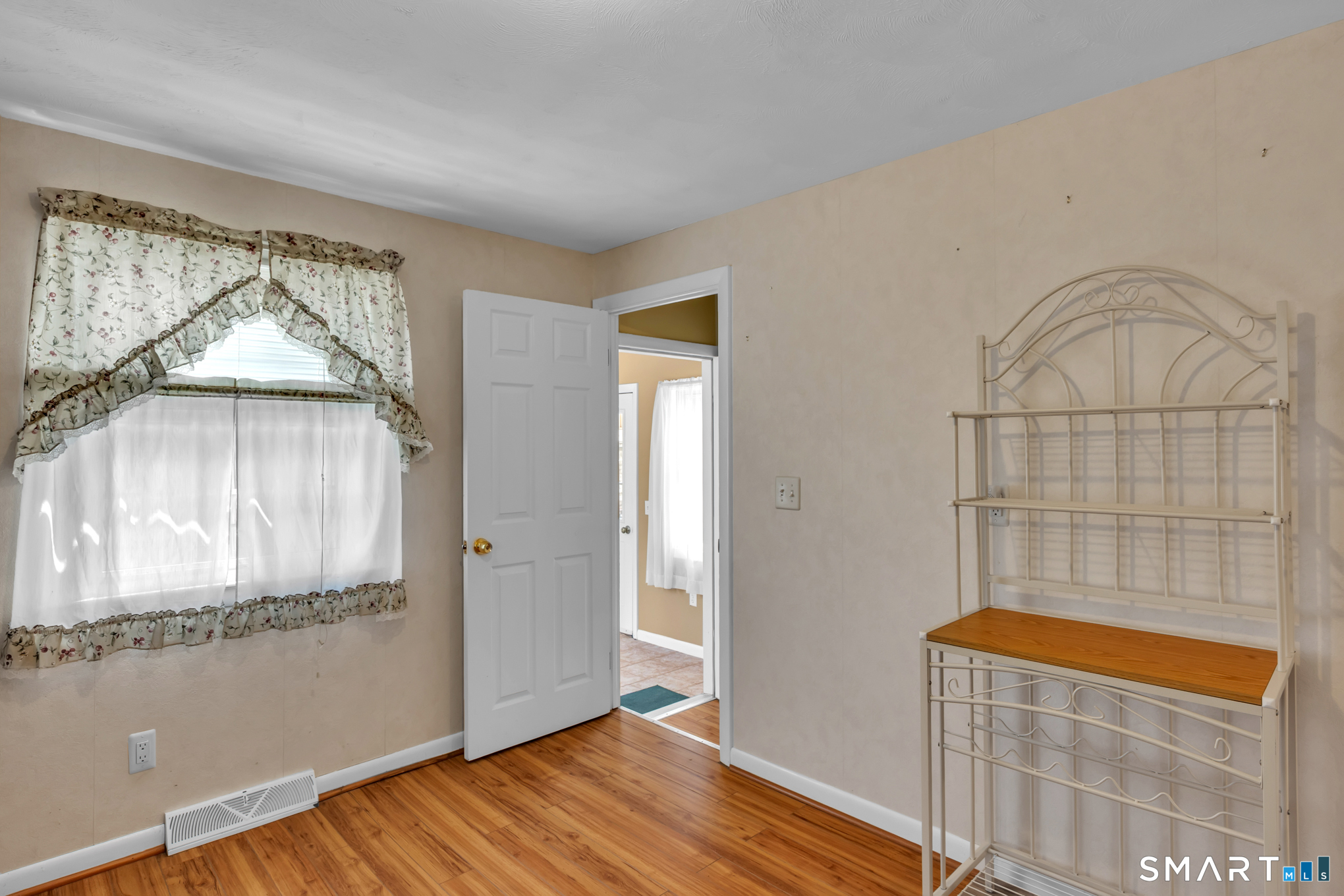 19 Alberta Street Windsor Locks, CT 06096 - Photo 22 of 31