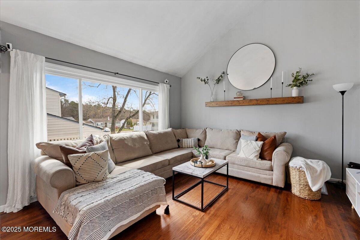 36 Stoneybrook Drive Old Bridge, NJ 08857 - Photo 4 of 29 04-SMV_36StoneybrookDr-04