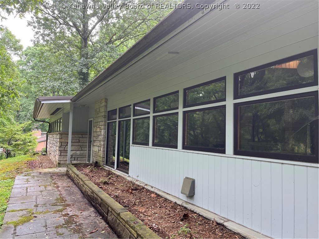 910 Chappell Road Charleston, WV 25304 - Photo 3 of 36 Gallery Image 3