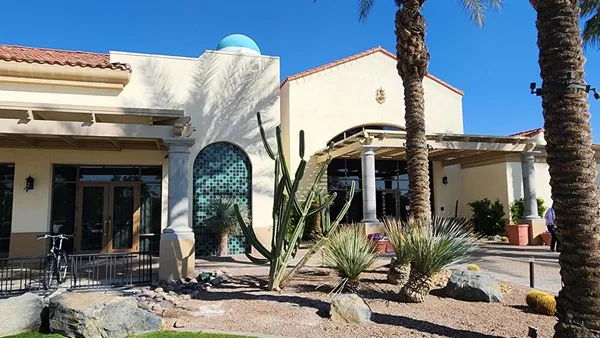 a view of a tennis court