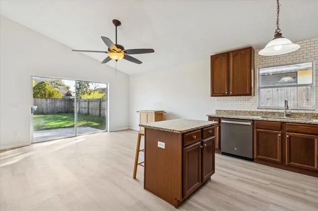 $390,000 | 1860 Greenbrook Court, Oviedo, FL 32766