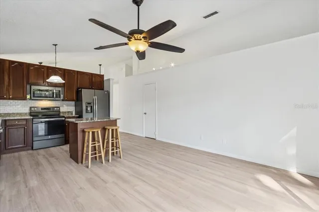 $390,000 | 1860 Greenbrook Court, Oviedo, FL 32766