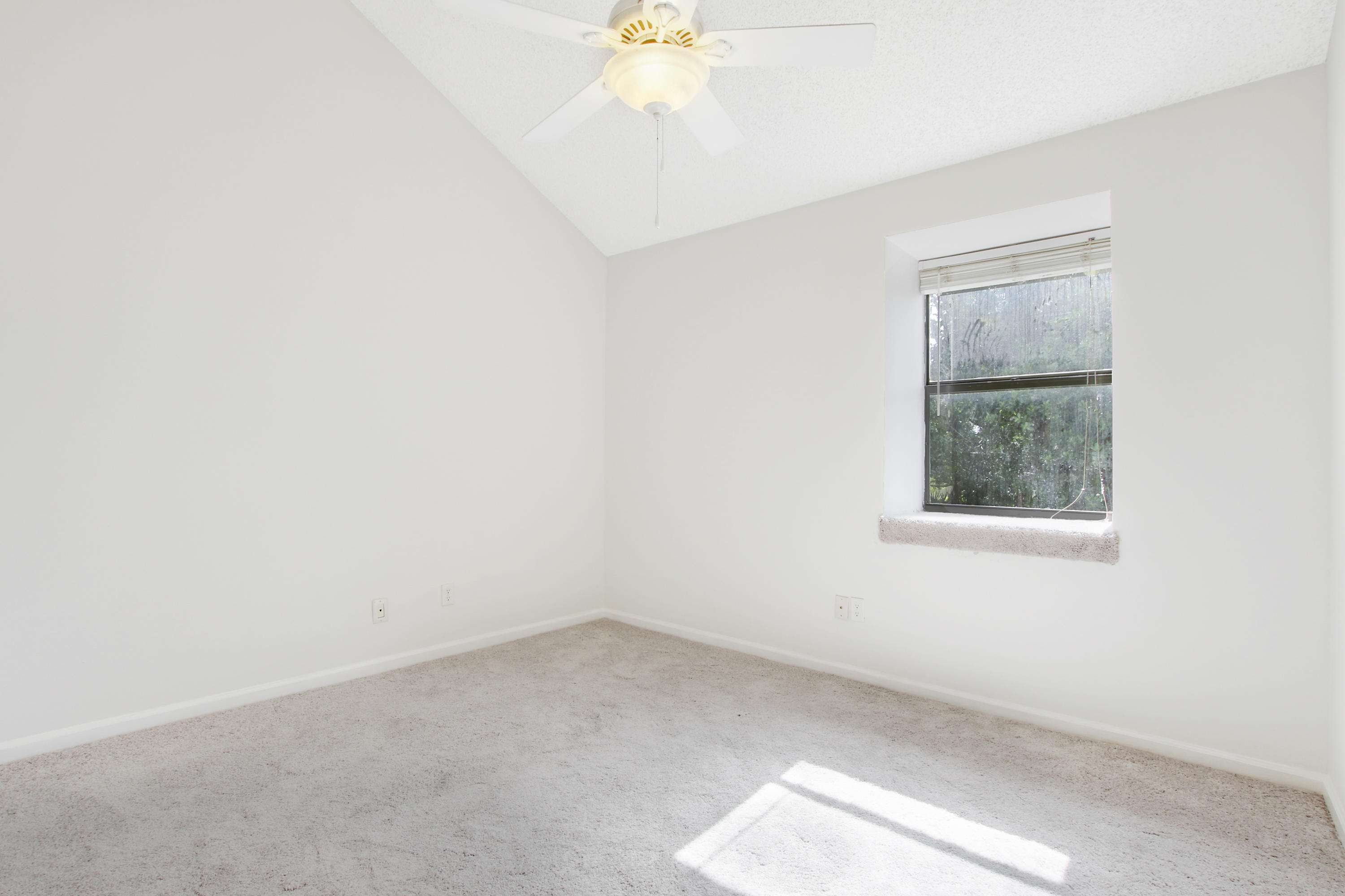 302 Summerwinds Lane Jupiter, FL 33458 - Photo 28 of 41 Bedroom #3