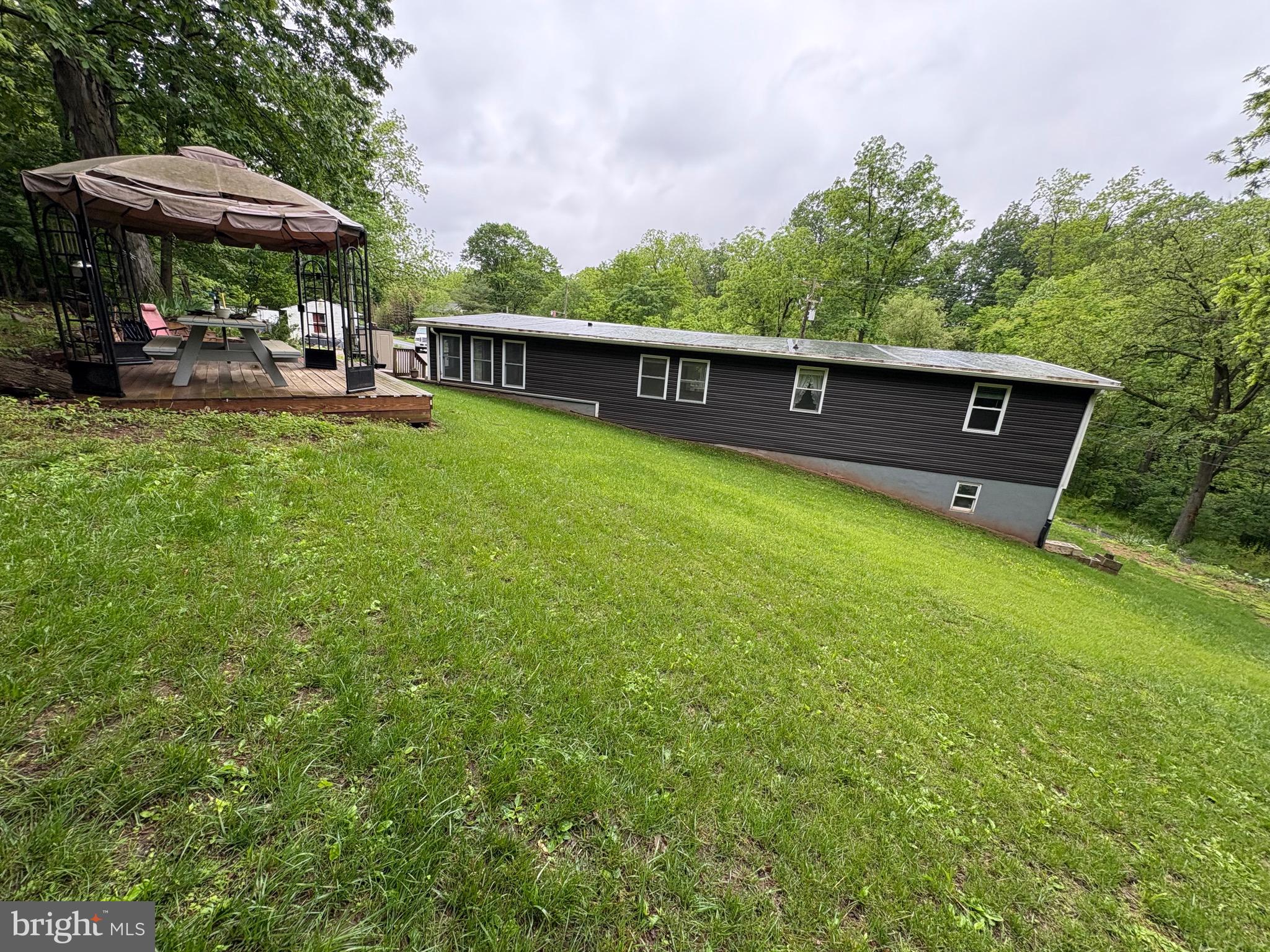 505 Wago Road Mount Wolf, PA 17347 - Photo 4 of 23 Gallery Image 4