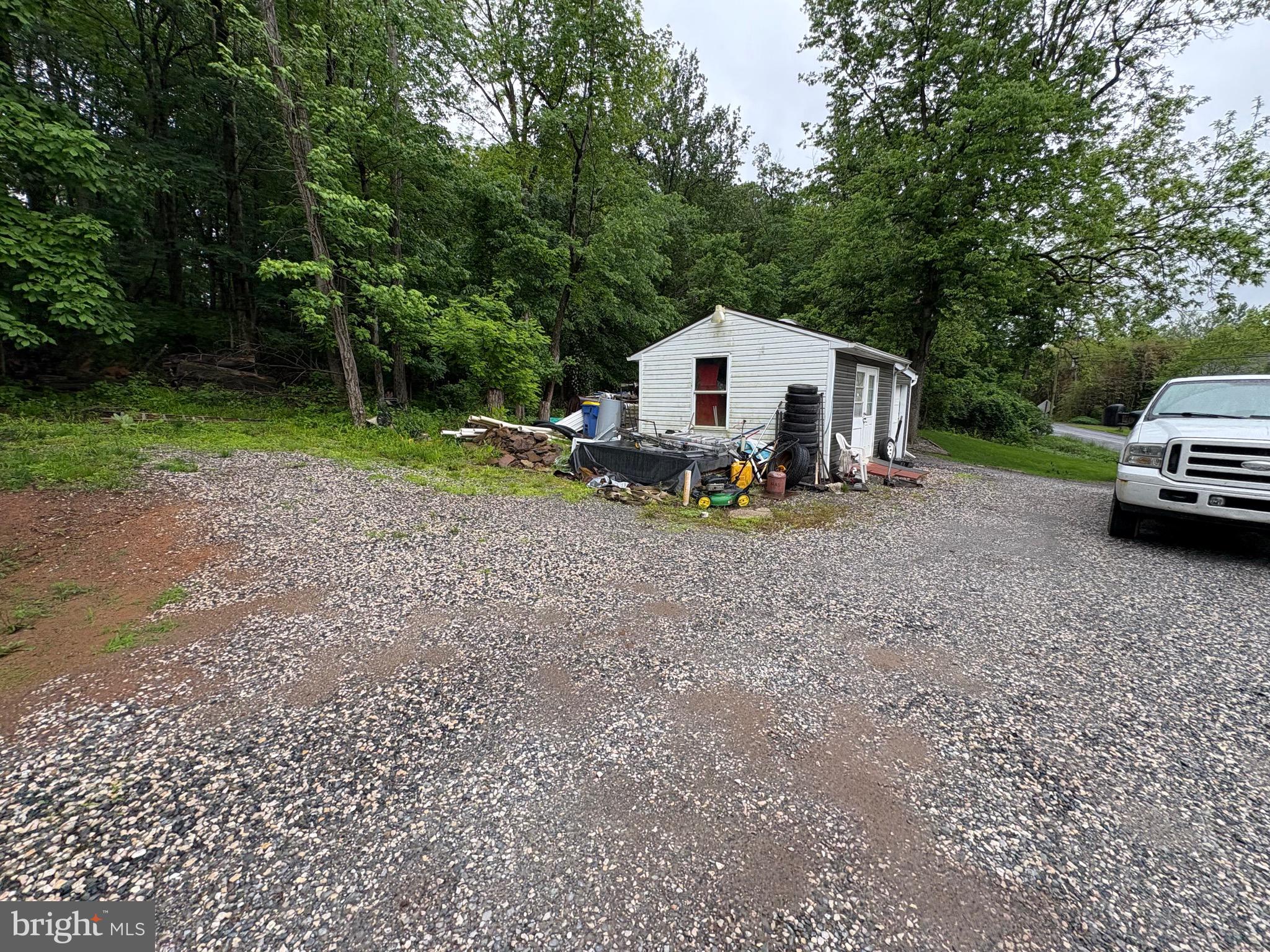 505 Wago Road Mount Wolf, PA 17347 - Photo 9 of 23 Gallery Image 9