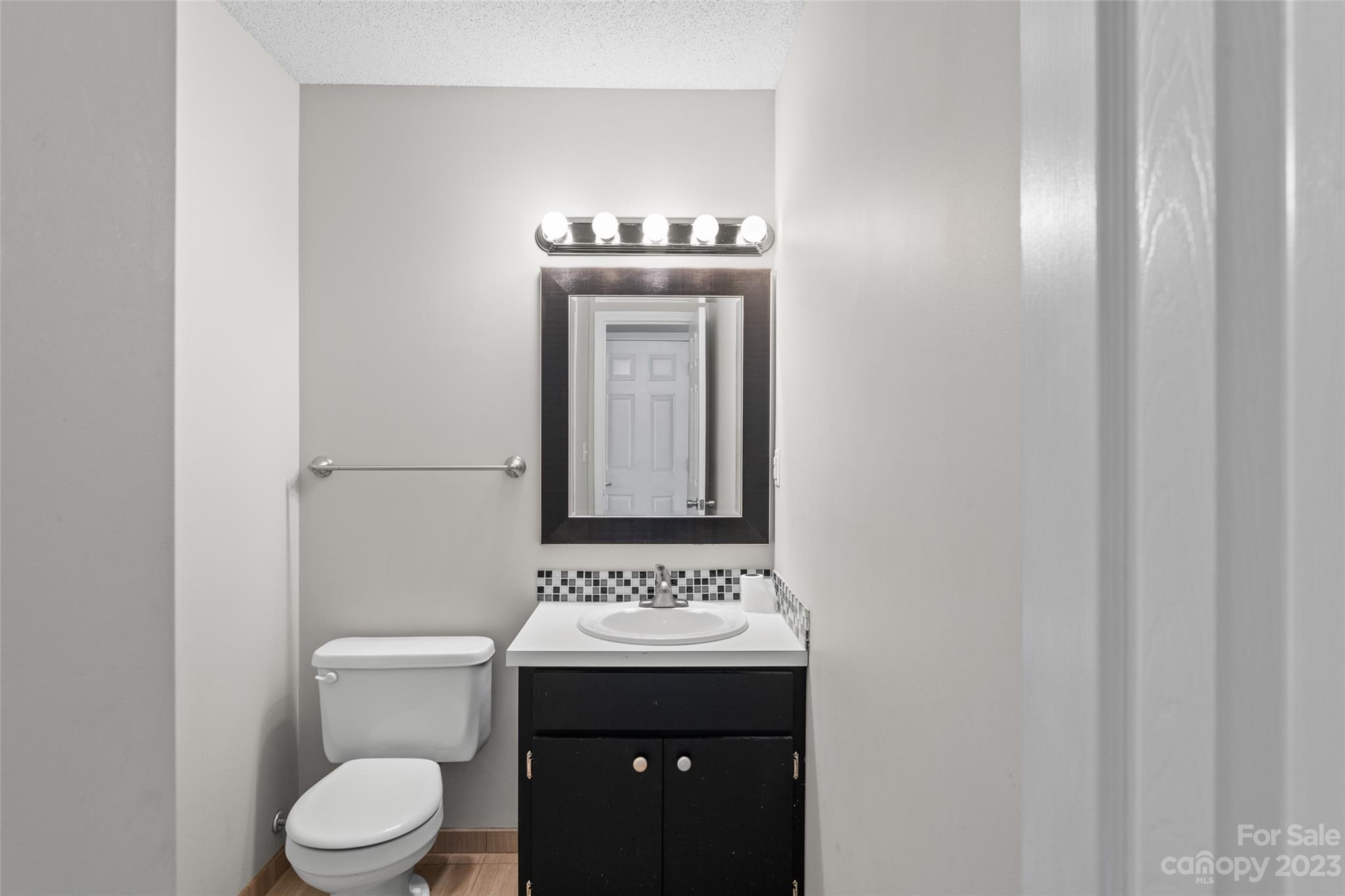 102 Brandywine Drive Northeast, Unit R4 Conover, NC 28613 - Photo 13 of 22 Gallery Image 13