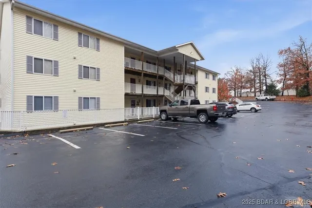 $215,000 | 1481 Ledges Drive, Unit A43, Osage Beach, MO 65065