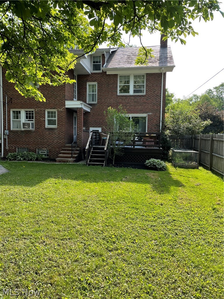 2608 Eaton Road Cleveland, OH 44118 - Photo 3 of 31