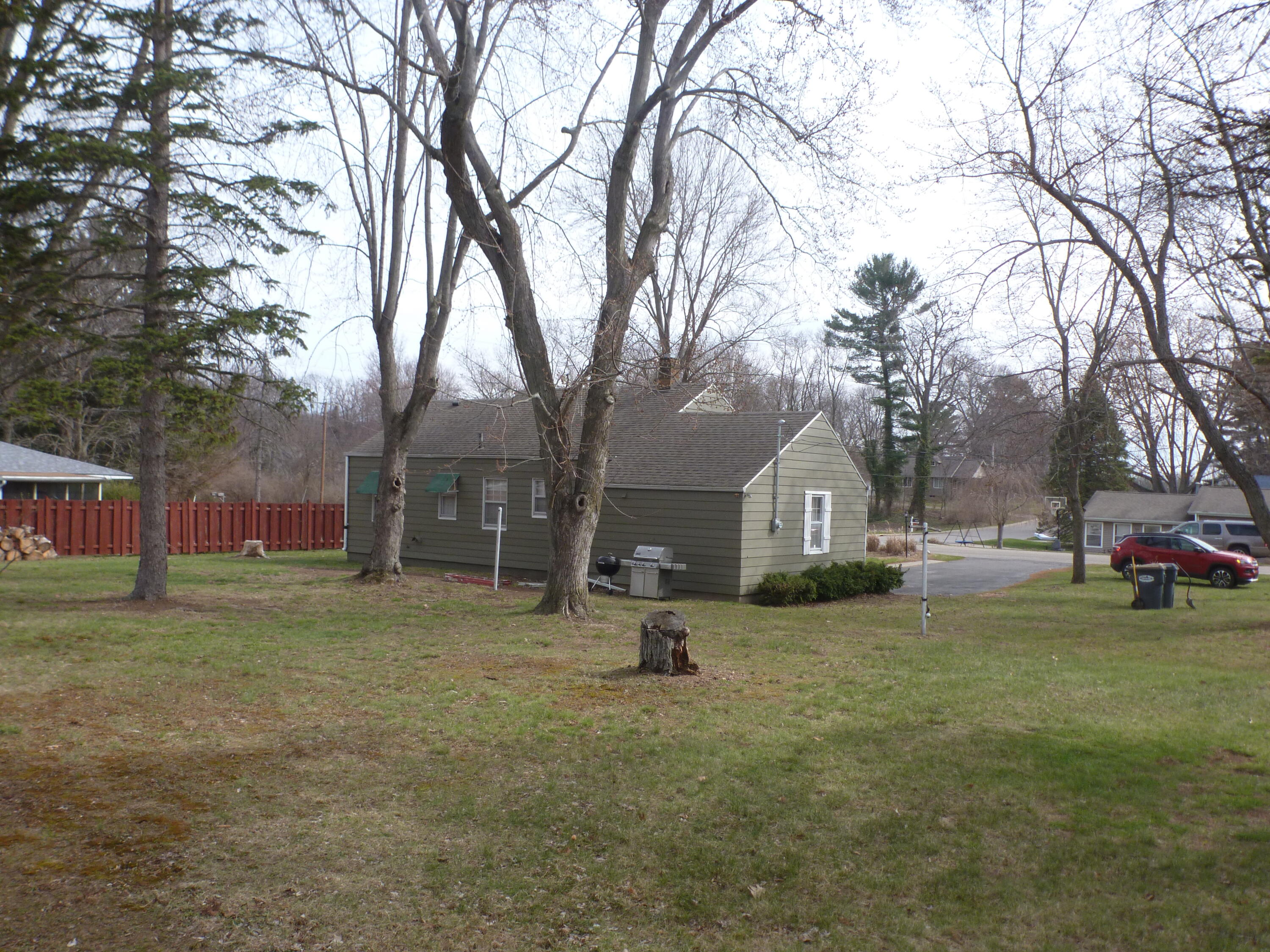 5610 Ridge Road Stevensville, MI 49127 - Photo 9 of 11 Back of home