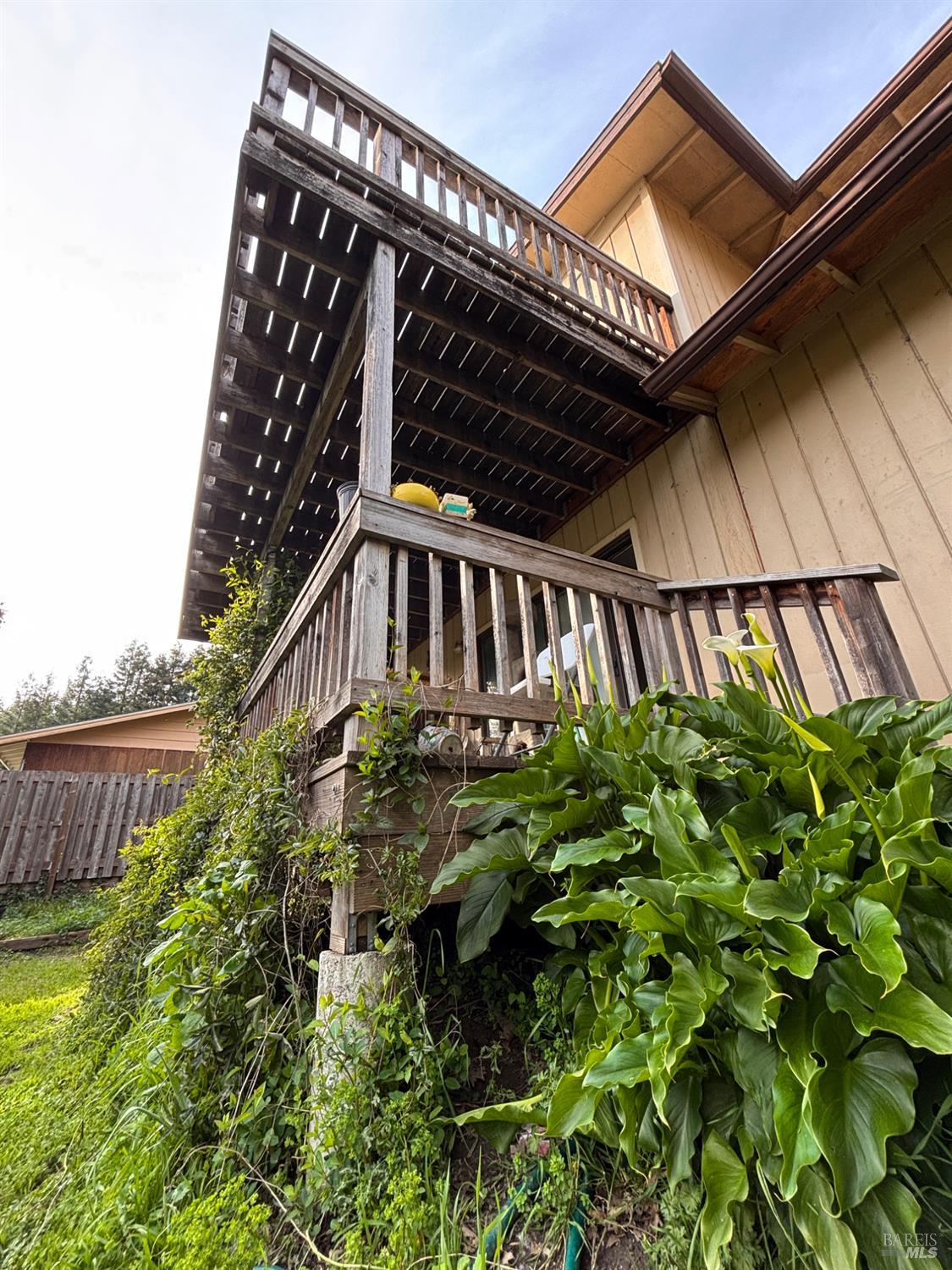 350 Riverview Road Garberville, CA 95542 - Photo 4 of 9