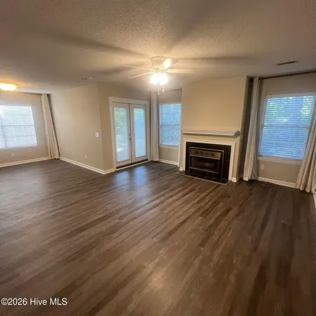 $1,500 | 3007 Mulberry Lane, Unit A, Greenville, NC 27858