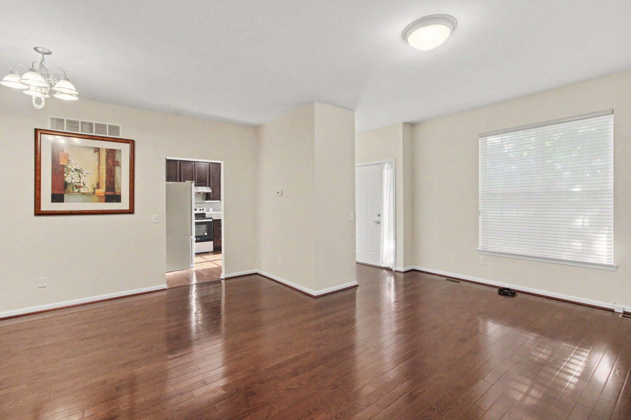 41574 Mitchell Road Novi, MI 48377 - Photo 3 of 27 005_file_9631
