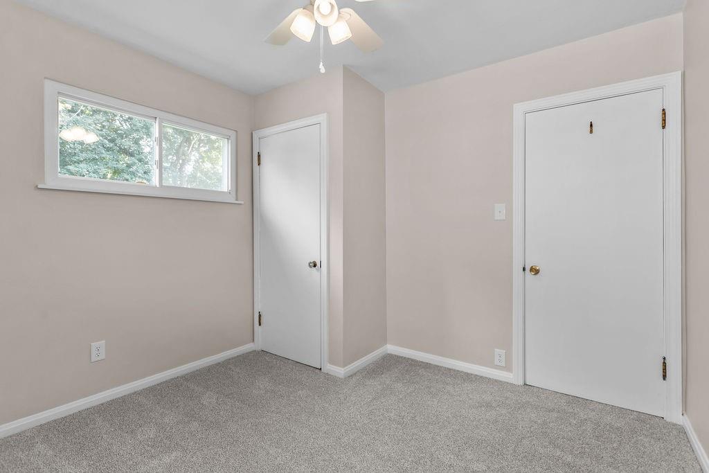 291 Spring Run Road Crescent, PA 15046 - Photo 11 of 18 Gallery Image 11