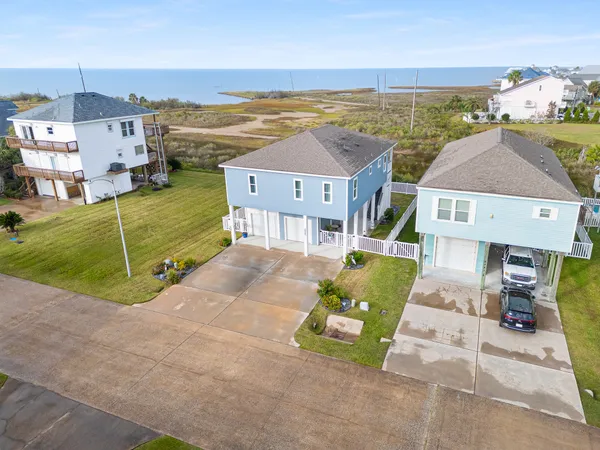 $3,500 | 22520 Bay Point Drive, Galveston, TX 77554