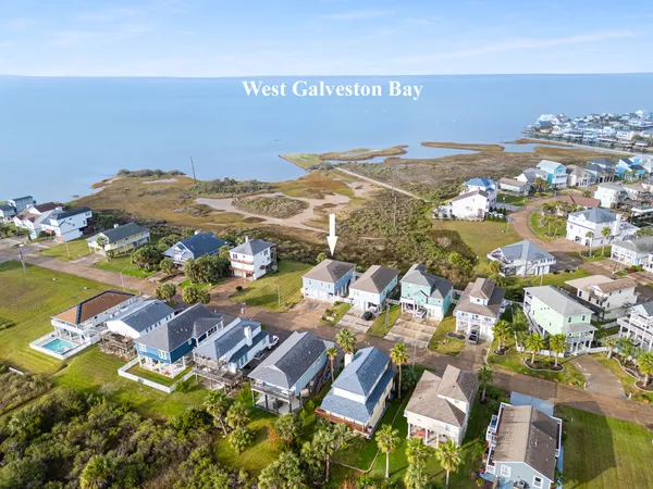 $3,500 | 22520 Bay Point Drive, Galveston, TX 77554
