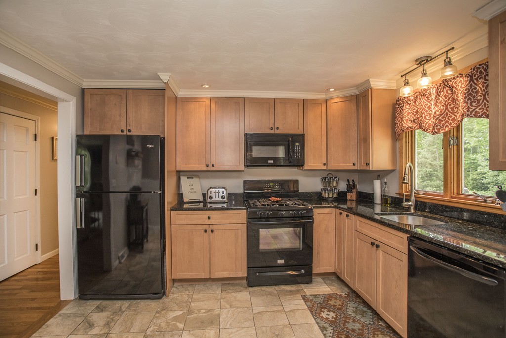 10 Flynn Road Stoughton, MA 02072 - Photo 16 of 30 Gallery Image 16