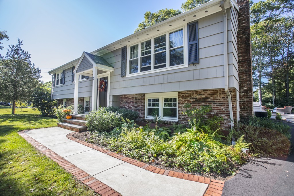 10 Flynn Road Stoughton, MA 02072 - Photo 2 of 30 Gallery Image 2