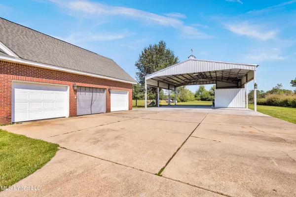 $599,000 | 19241 Hunter Drive, Kiln, MS 39556