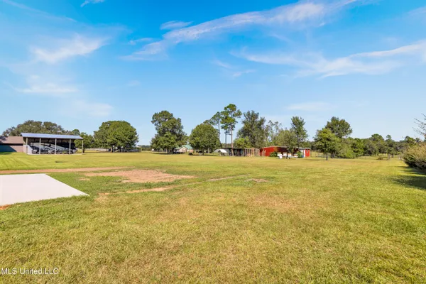 $599,000 | 19241 Hunter Drive, Kiln, MS 39556