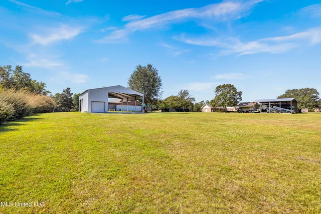 $625,000 | 19241 Hunter Drive, Kiln, MS 39556