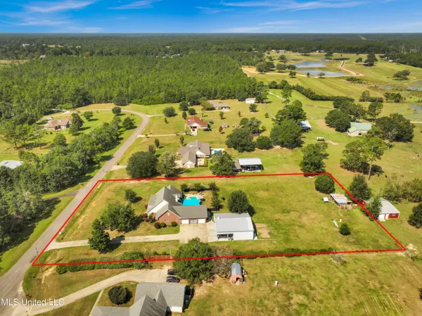 $599,000 | 19241 Hunter Drive, Kiln, MS 39556