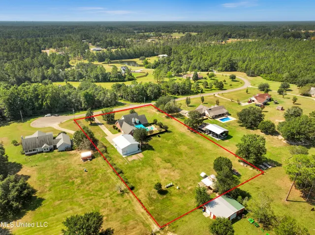 $625,000 | 19241 Hunter Drive, Kiln, MS 39556