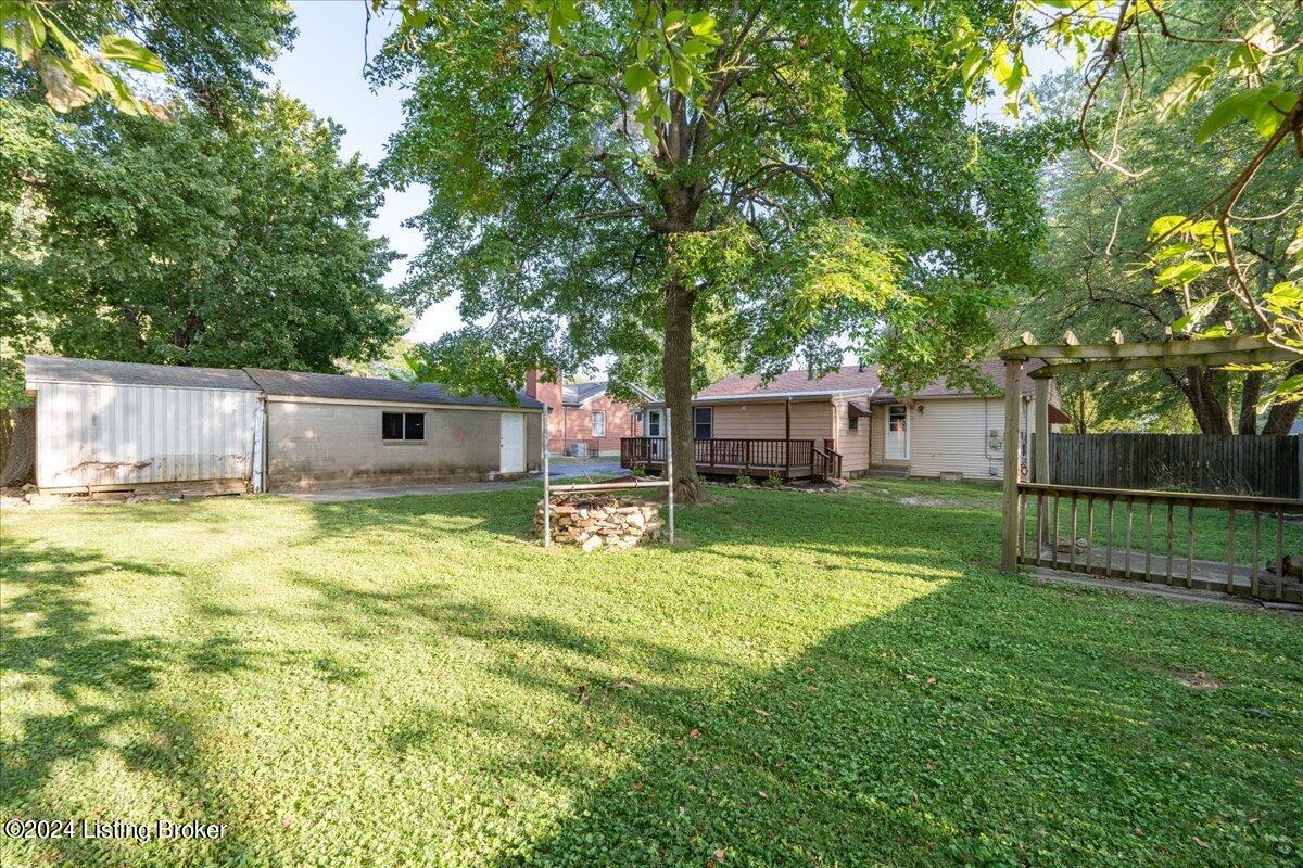 5703 Mt Washington Road Louisville, KY 40229 - Photo 27 of 29 24-FullRes-24