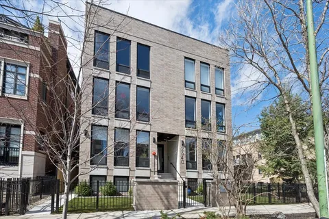 $1,400,000 | 2640 North Bosworth Avenue, Unit 1N, Chicago, IL 60614