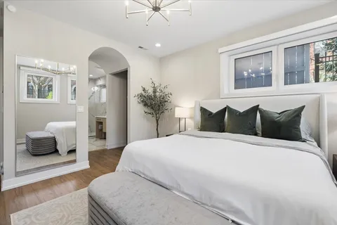 $1,400,000 | 2640 North Bosworth Avenue, Unit 1N, Chicago, IL 60614