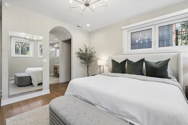 $1,400,000 | 2640 North Bosworth Avenue, Unit 1N, Chicago, IL 60614
