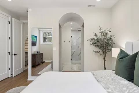 $1,400,000 | 2640 North Bosworth Avenue, Unit 1N, Chicago, IL 60614