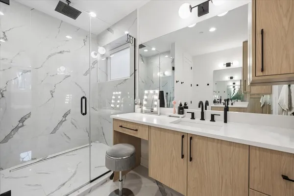 $1,400,000 | 2640 North Bosworth Avenue, Unit 1N, Chicago, IL 60614