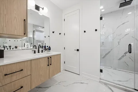 $1,400,000 | 2640 North Bosworth Avenue, Unit 1N, Chicago, IL 60614