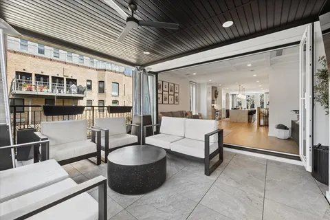 $1,400,000 | 2640 North Bosworth Avenue, Unit 1N, Chicago, IL 60614